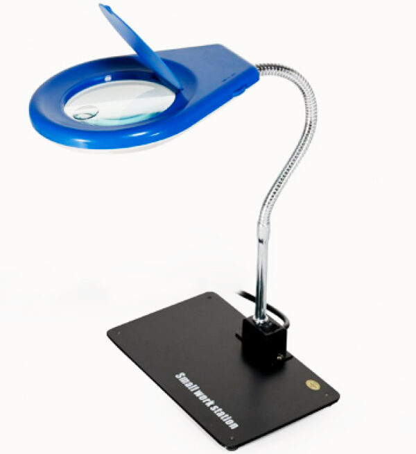 Lámpara de sobremesa con lupa, luz led / 628A