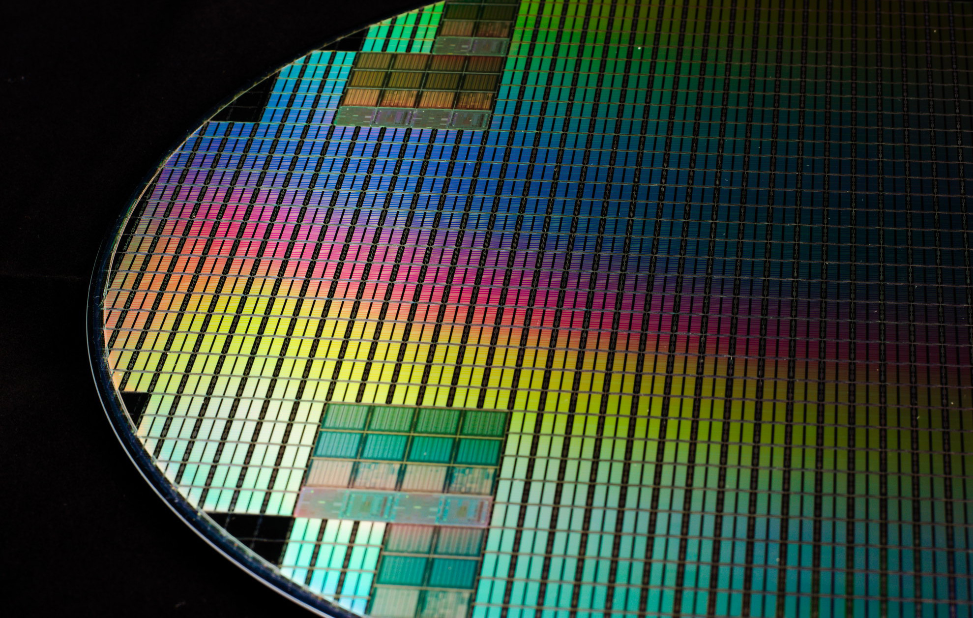 Electromigración: qué es y por qué este fenómeno es la mayor amenaza a la que se enfrentan todos nuestros dispositivos electrónicos